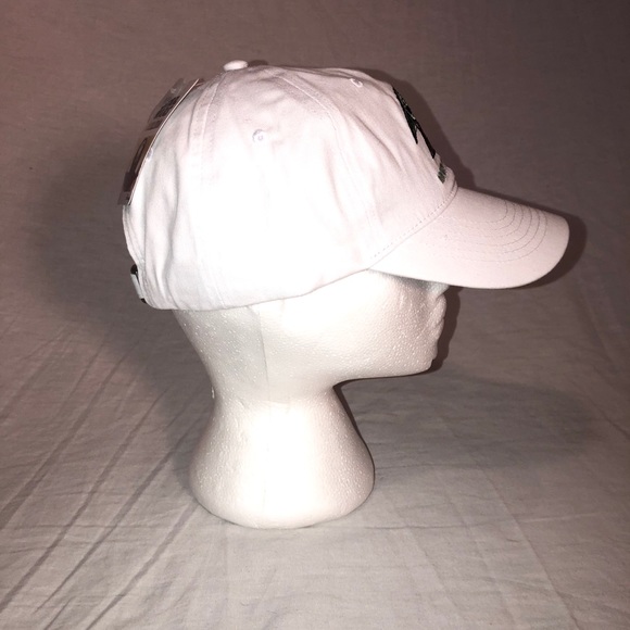 NWT Star Wars Baby Yoda Hat - Picture 3 of 6